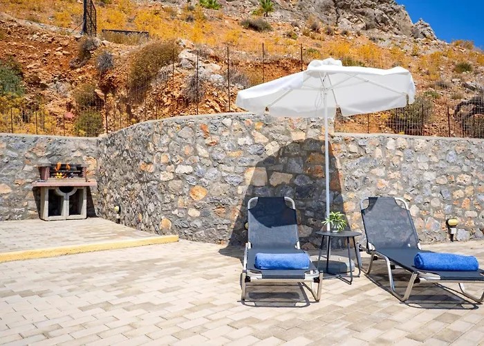 Castello By Willa Líndos